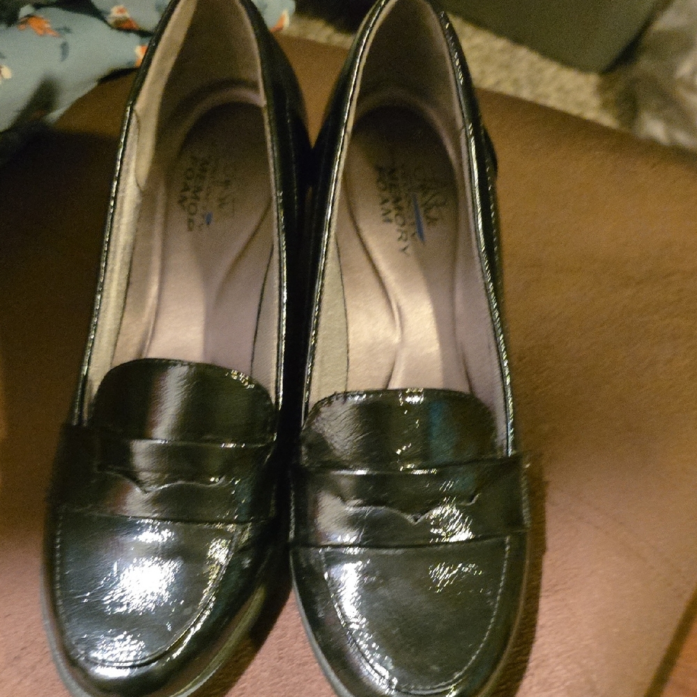 Life Stride Shiny Black Loafers